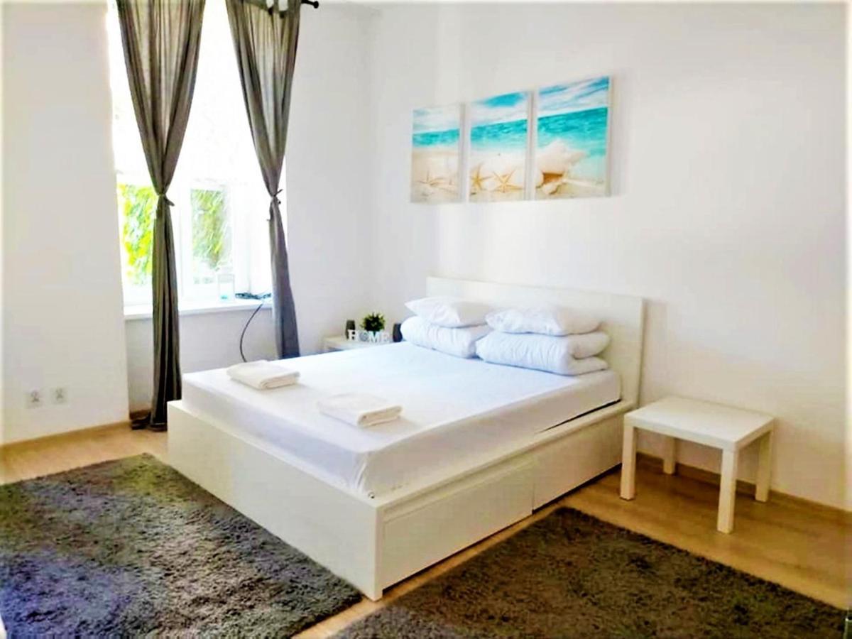 Bright Josefa Apartments For Two Краків Екстер'єр фото